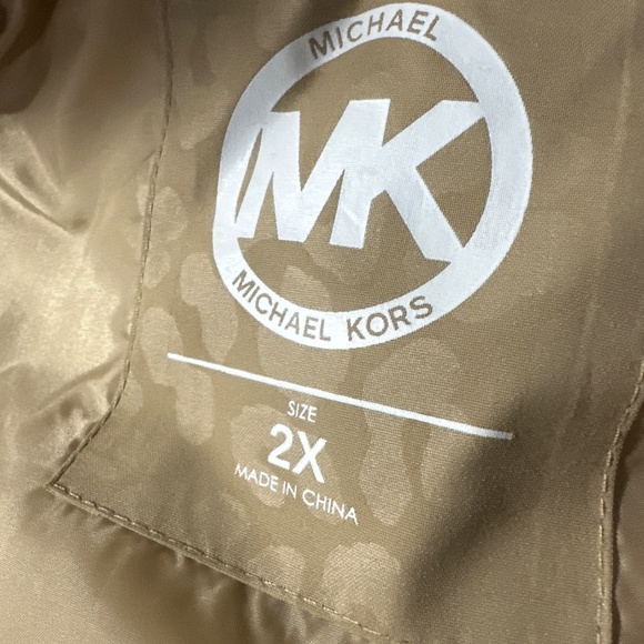 2XL Used Michael Kors Vest with Hoodie - Picture 2 of 6